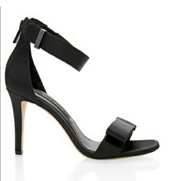 WHITE HOUSE BLACK MARKET Viviette Black Heels - Picture 1 of 4